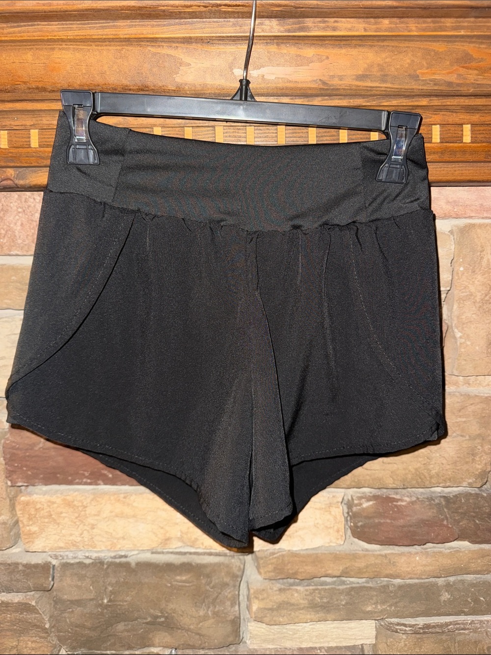 SHEIN Black High-Waist Flow Shorts